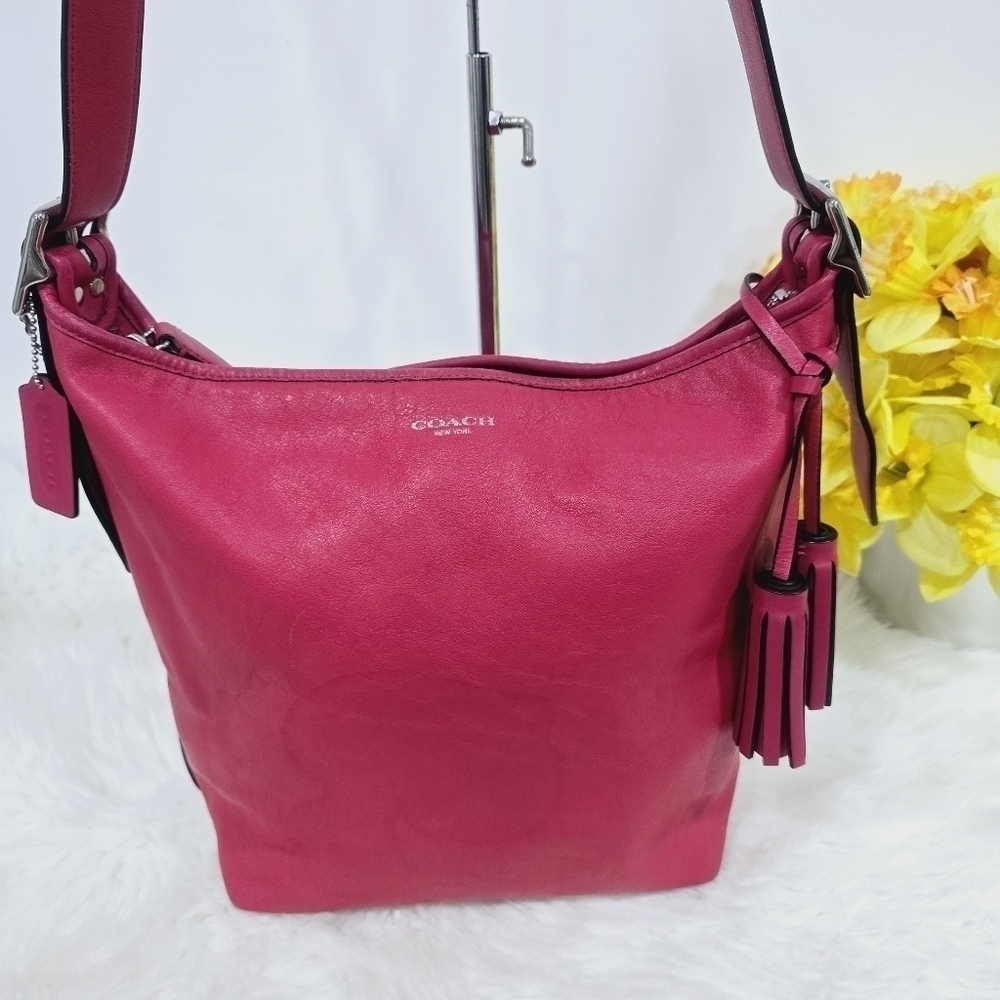 Coach pink leather bucket shoulder handbag